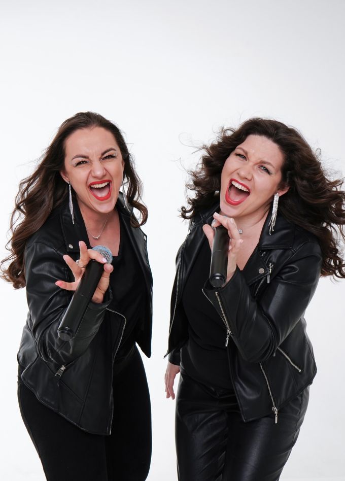 Duo Divas. Tribute Elton John