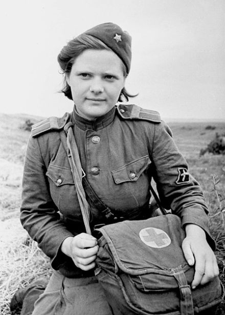 Женщины на войне: взгляд Бориса Васильева. Тематический вечер