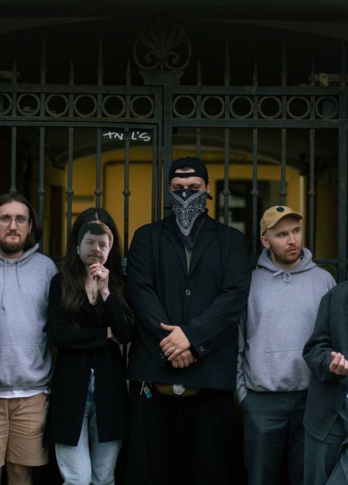Црвених Цветова x Ходьба