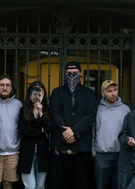 Црвених Цветова x Ходьба