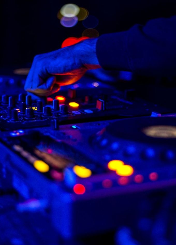 Концерт «Backyard Nights: Свердловский дипъ x Warehouse»