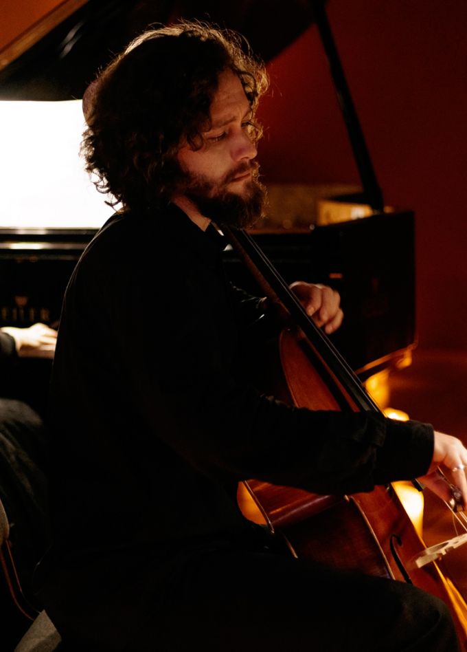 Шедевры Миядзаки и Хисаиси при свечах