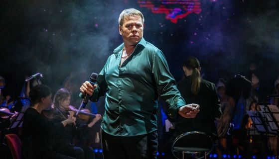 Спектакль «Комплексный анализ метаморфоз личности на примере Мухи-Цокотухи»