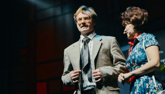 Спектакль «Служебный роман»
