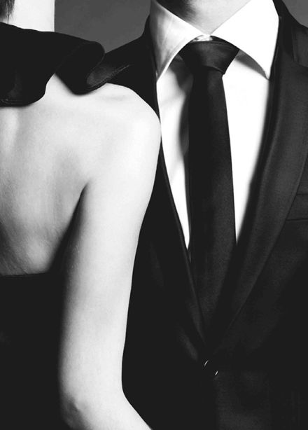 Кровать, леди и джентльмены