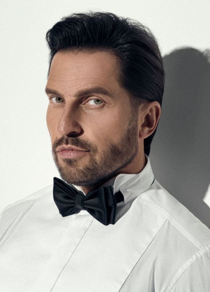 Артур Пирожков