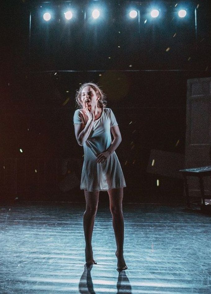 Моноспектакль «Таня. Воспоминание о счастье»