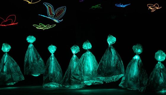 Представление световых кукол