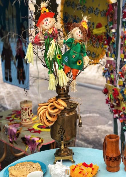 Интерактивная программа «От Святок до Масленицы: Путешествие по русскому календарю»