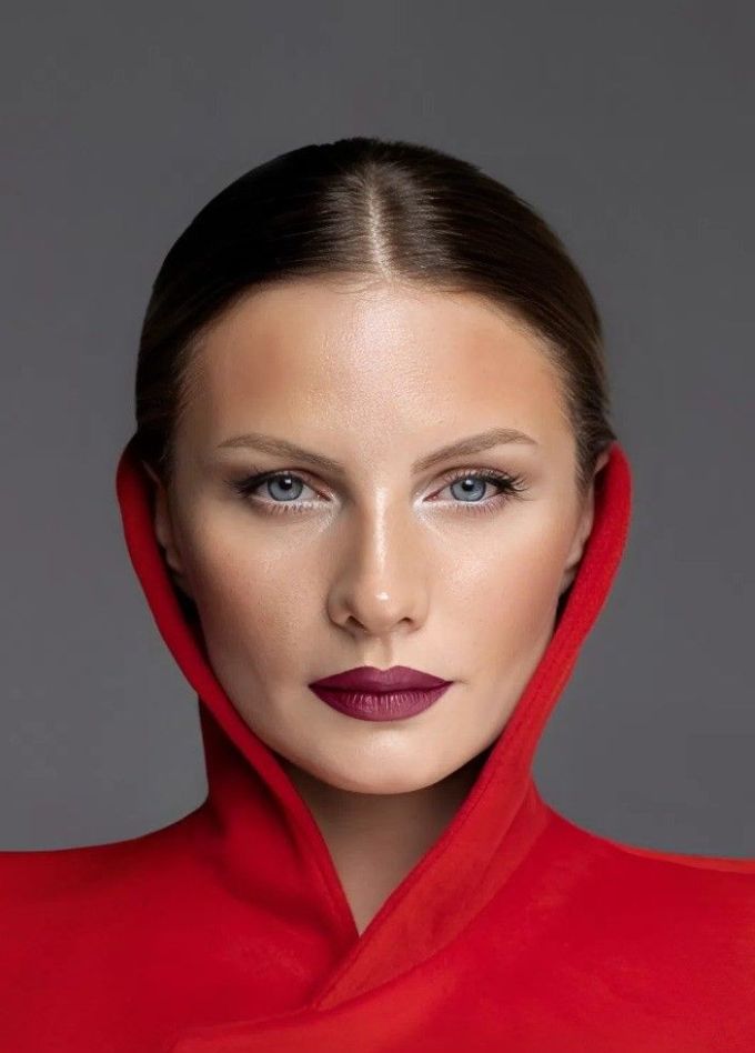 Ева Власова