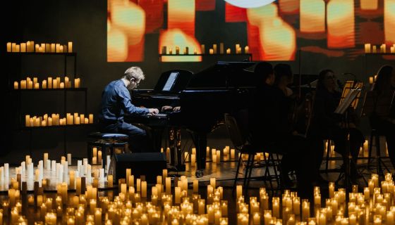 Neo Classic Orchestra, живой хор и 3000 свечей. P.S. Я люблю тебя