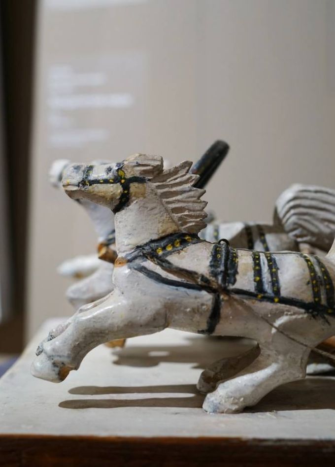 Музейное занятие «Мчатся кони в серебре»