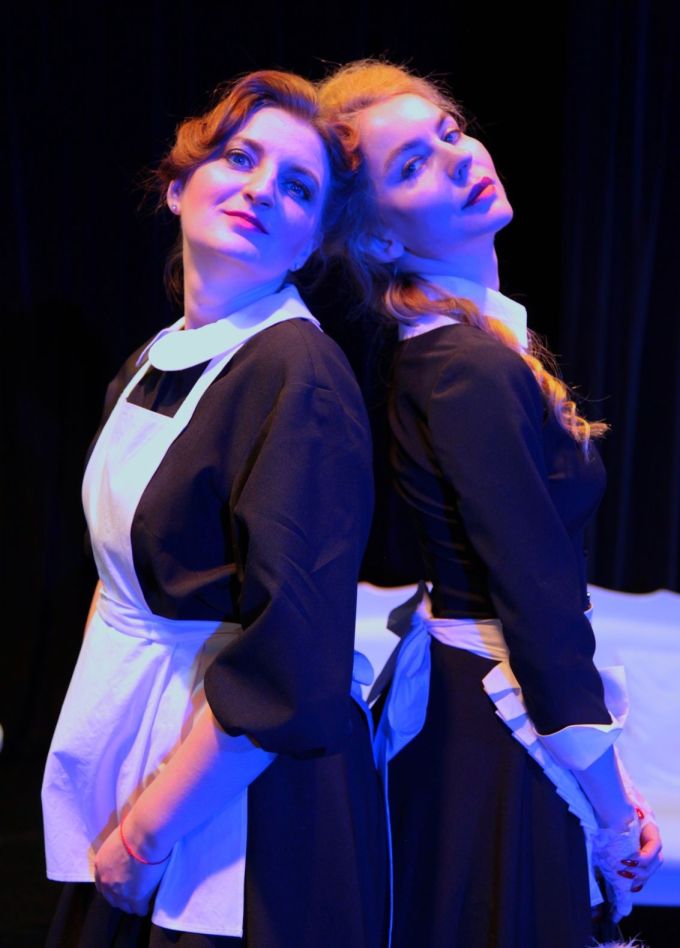 Спектакль «8 любящих женщин»