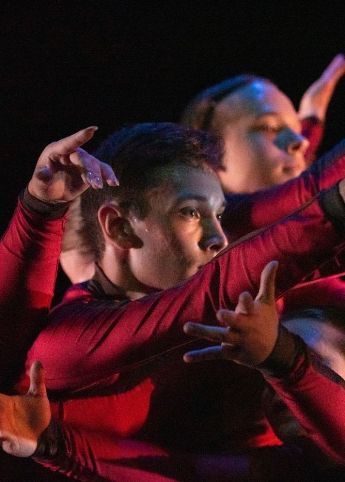 Танцевальная компания «Окоём»