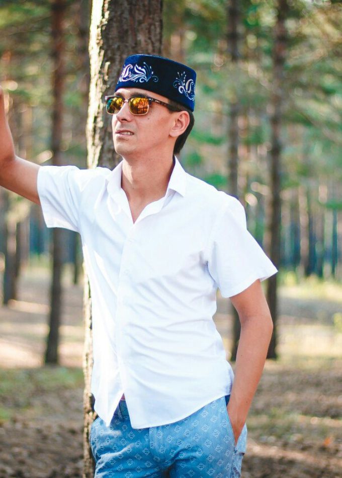 Рустам Асадуллин