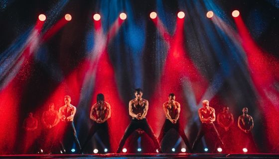 Шоу под дождём I. Между мной и тобой