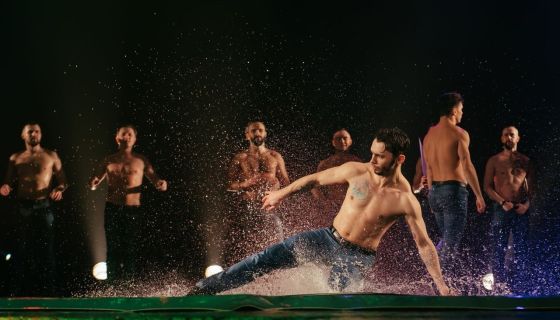 Шоу под дождём I. Между мной и тобой