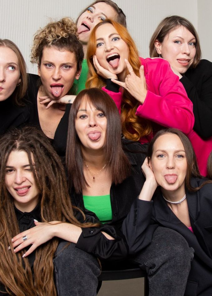 Stand-up. Женский открытый микрофон