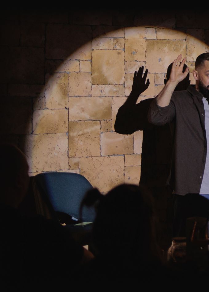 Вечер стендап комедии