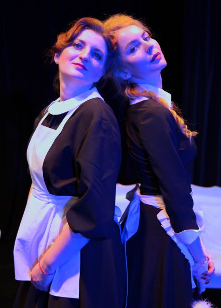 8 любящих женщин