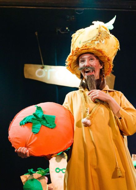 Спектакль «Я люблю свой огород!»