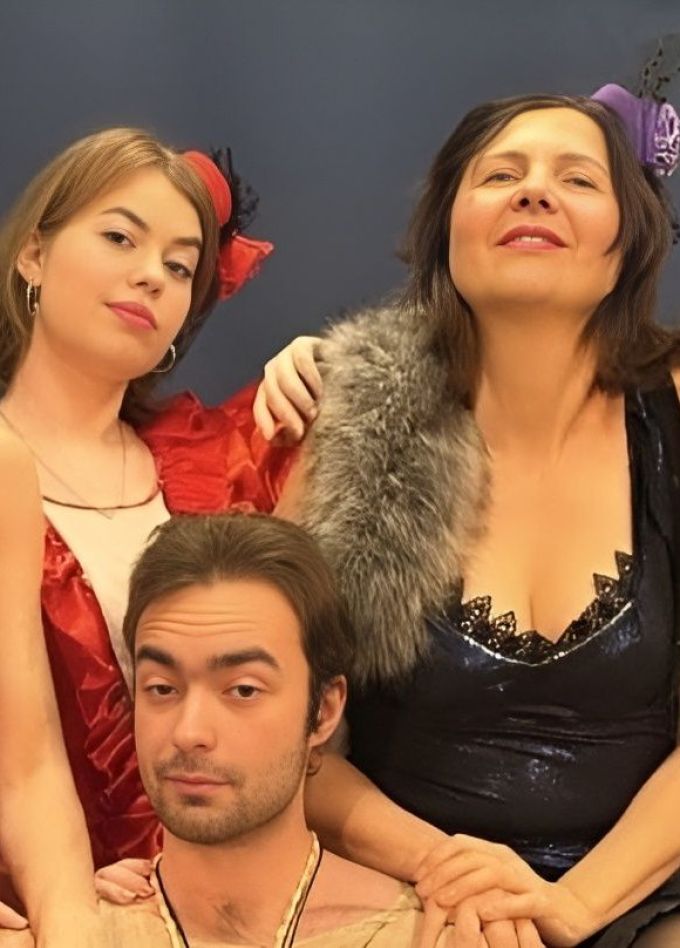 Спектакль «Головоломка, или Шерше ля фам»