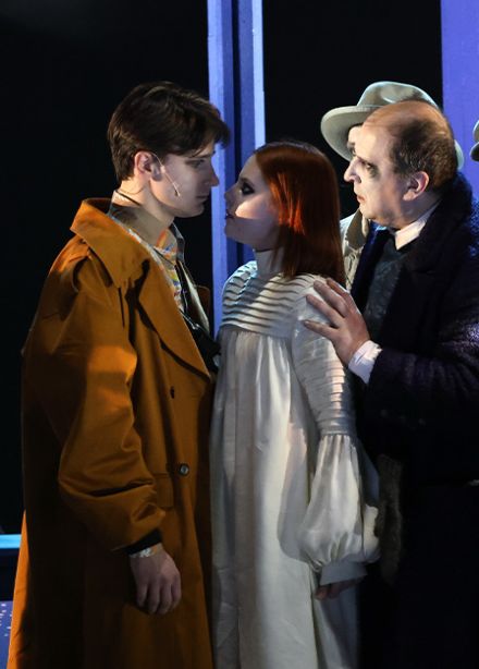 "Обыкновенное чудо" (ТЮЗ)