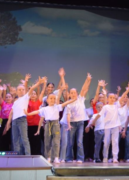 Танец объединяет сердца. Концерт