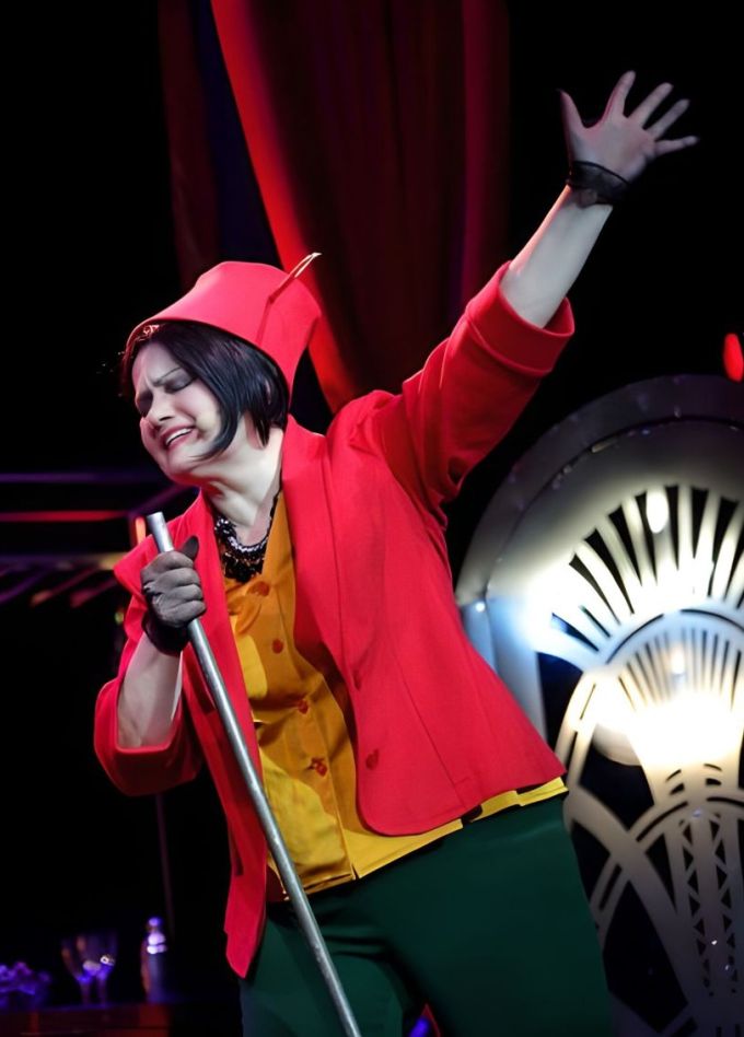 Спектакль «Знойные мамочки»