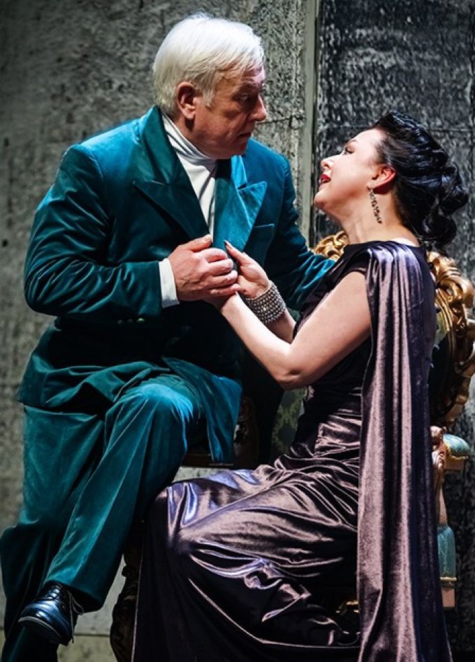 Спектакль «Вредный элемент»