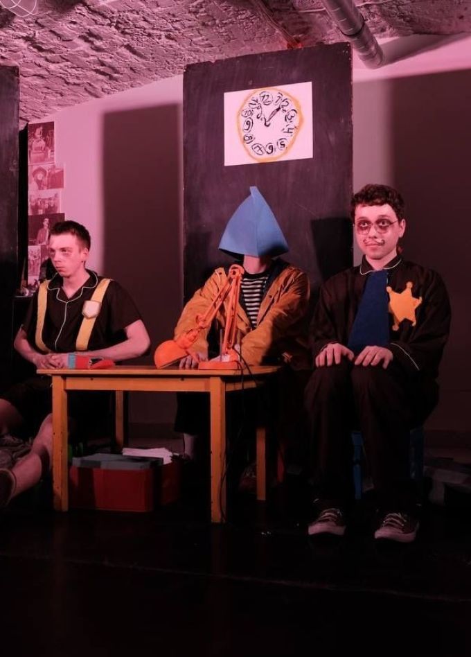 Спектакль «Мягкий человечек»